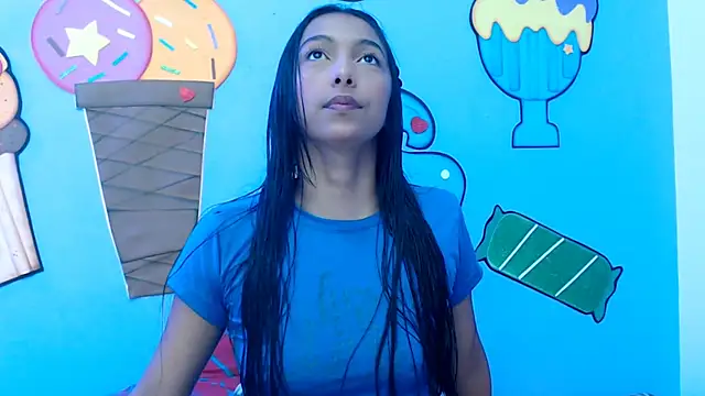 Snapshot of skinnysexzara18 chatting on 13, 2, 2026 skinnysexzara18 online show from 13, 2, 2026