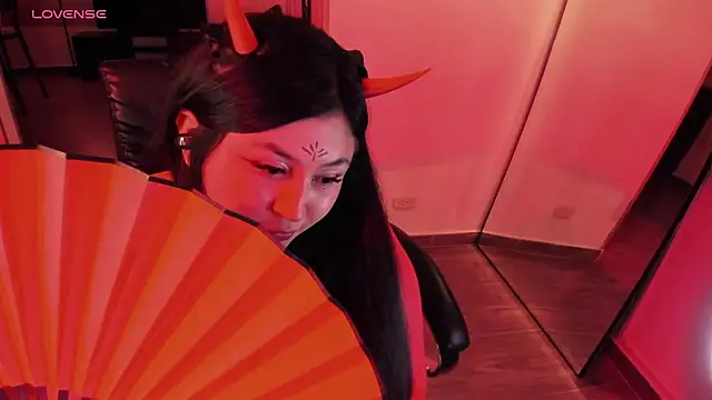 Sweet lenna online show from 4, 2, 2026