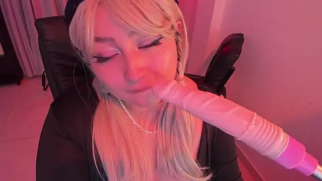 Sweet lenna online show from 28, 3, 2026