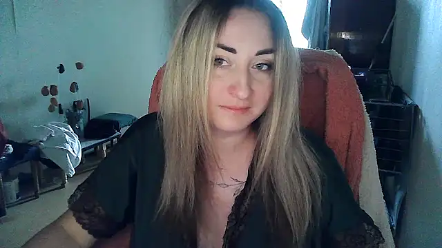 Snapshot of FoxyAnn12 chatting on 26, 7, 2026 FoxyAnn12 online show from 26, 7, 2026