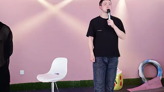 Snapshot of w-lucky chatting on 18, 2, 2026 w-lucky online show from 18, 2, 2026