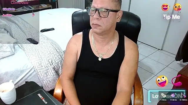 Snapshot of Daddy_1970 chatting on 8, 3, 2026 Daddy 1970 online show from 8, 3, 2026