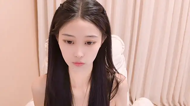 Snapshot of iiiiiiiiiu chatting on 24, 4, 2026 iiiiiiiiiu online show from 24, 4, 2026