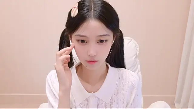Snapshot of iiiiiiiiiu chatting on 11, 5, 2026 iiiiiiiiiu online show from 11, 5, 2026