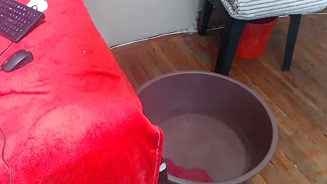 ExtraDoll online show from 2, 6, 2026