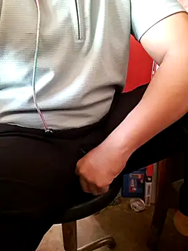 RaiStarrrr0-9 online show from 9, 2, 2026