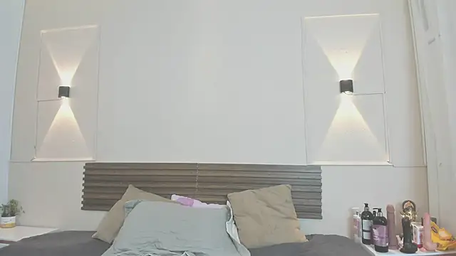 Snapshot of mia_gold_ chatting on 1, 7, 2026 mia gold online show from 1, 7, 2026