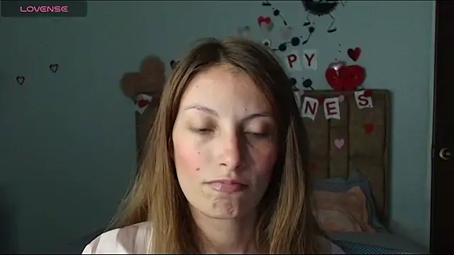 Snapshot of Sweet_moon_v_ chatting on 12, 2, 2026 Sweet moon v online show from 12, 2, 2026