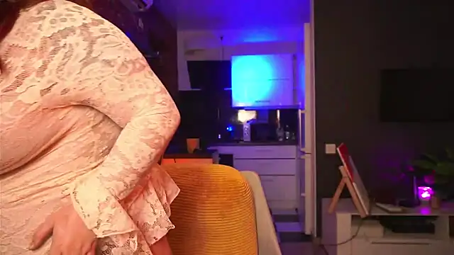Liliya moon online show from 4, 5, 2026