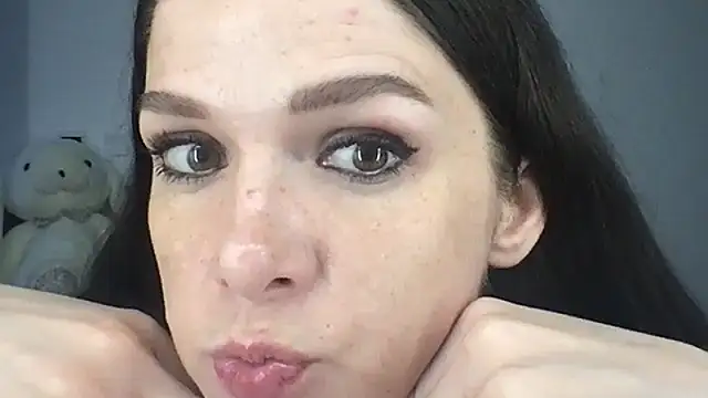 Snapshot of Little_Mia_Secret chatting on 19, 7, 2026 Little Mia Secret online show from 19, 7, 2026