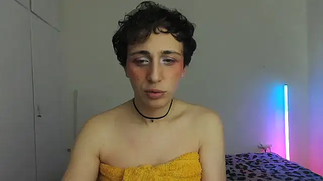 HoneyValentine online show from 11, 3, 2026