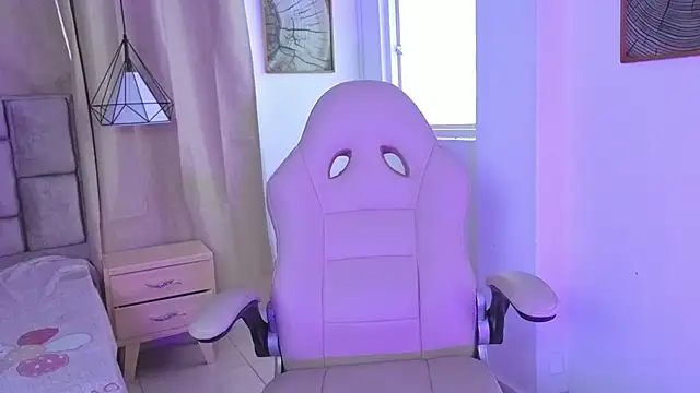 Snapshot of scarlettjohnson_ chatting on 12, 1, 2026 scarlettjohnson online show from 12, 1, 2026