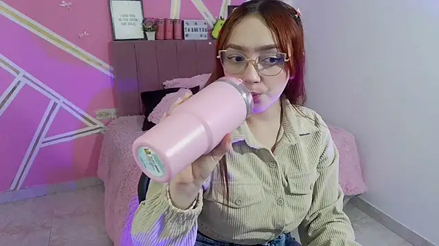 Snapshot of Natasha_Romanof18 chatting on 25, 2, 2026 Natasha Romanof18 online show from 25, 2, 2026