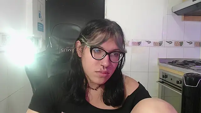 Snapshot of lilith_ayanami chatting on 8, 5, 2026 lilith ayanami online show from 8, 5, 2026