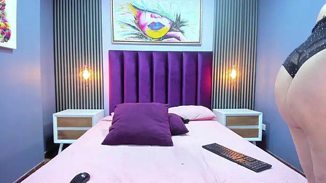 Thecrazyadams  online show from 12, 4, 2026