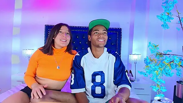 Snapshot of Cristal_and_luke chatting on 16, 1, 2026 Cristal and luke online show from 16, 1, 2026