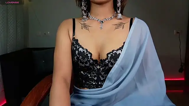 Snapshot of SugarAura chatting on 1, 5, 2026 SugarAura online show from 1, 5, 2026