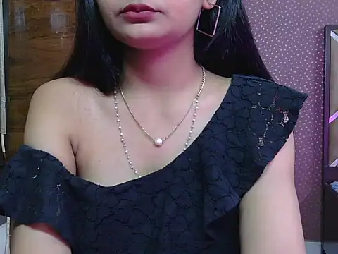 Snapshot of sweet_riyaaa chatting on 10, 5, 2026 sweet riyaaa online show from 10, 5, 2026