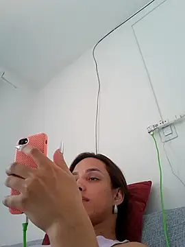 ofjuliaa online show from 10, 1, 2026