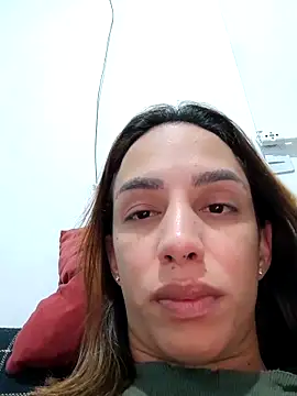 ofjuliaa online show from 8, 2, 2026