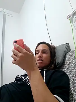 ofjuliaa online show from 16, 2, 2026