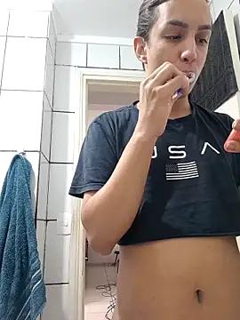 ofjuliaa online show from 25, 2, 2026