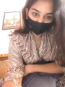 Snapshot of babydoll7172 chatting on 7, 1, 2026 babydoll7172 online show from 7, 1, 2026