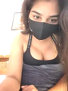 Snapshot of babydoll7172 chatting on 8, 1, 2026 babydoll7172 online show from 8, 1, 2026