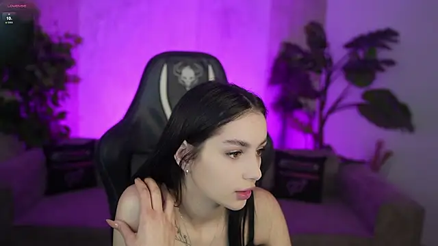 Snapshot of Mila_Rose054 chatting on 8, 2, 2026 Mila Rose054 online show from 8, 2, 2026