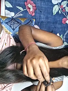 Royal-girl78 online show from 2, 2, 2026