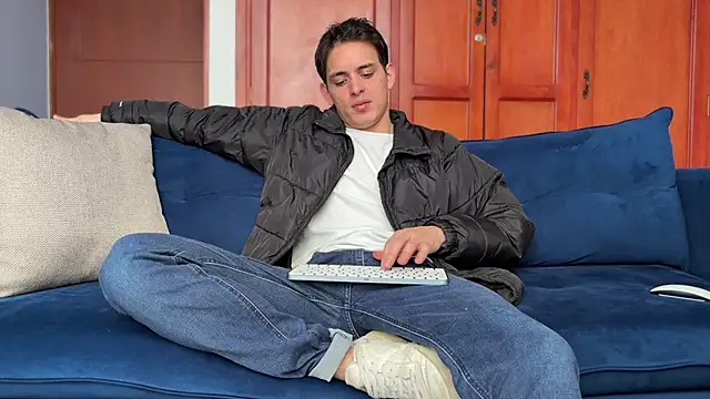 Enzho liam online show from 27, 3, 2026