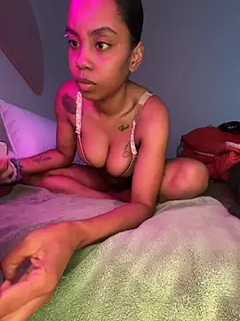Snapshot of oshun6360 chatting on 27, 5, 2026 oshun6360 online show from 27, 5, 2026