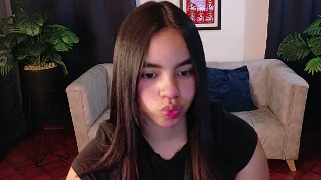 Snapshot of SofiaMante_ chatting on 4, 2, 2026 SofiaMante online show from 4, 2, 2026