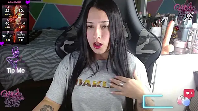 Snapshot of Mysticdooll69 chatting on 14, 1, 2026 Mysticdooll69 online show from 14, 1, 2026