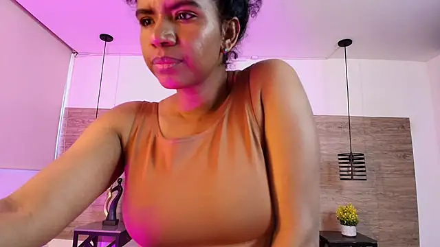 Snapshot of Ellie-Alves chatting on 23, 6, 2026 Ellie-Alves online show from 23, 6, 2026