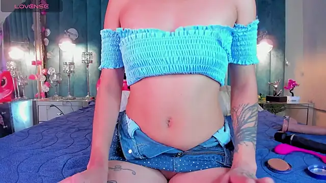 Snapshot of mia_ellieth chatting on 25, 5, 2026 mia ellieth online show from 25, 5, 2026