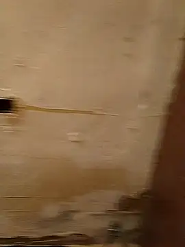 Chiquitoperopeligroso4 online show from 11, 1, 2026