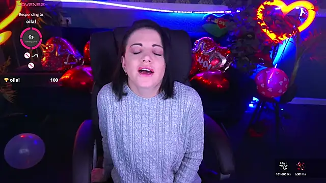 Dafni Monn online show from 10, 2, 2025