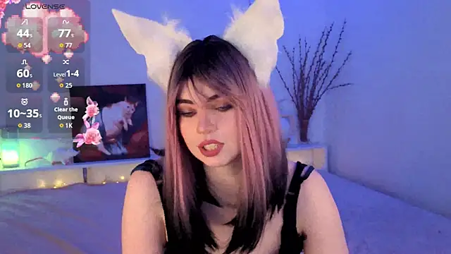 Snapshot of ForEvaRrr chatting on 7, 5, 2026 ForEvaRrr online show from 7, 5, 2026