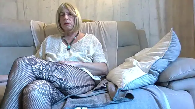 Helinetrav online show from 20, 3, 2026