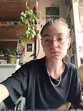 Snapshot of Shy_Bamby chatting on 26, 6, 2026 Shy Bamby online show from 26, 6, 2026