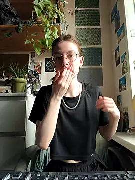 Snapshot of Shy_Bamby chatting on 1, 7, 2026 Shy Bamby online show from 1, 7, 2026