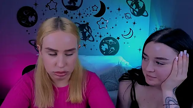 monica xcx online show from 8, 4, 2026