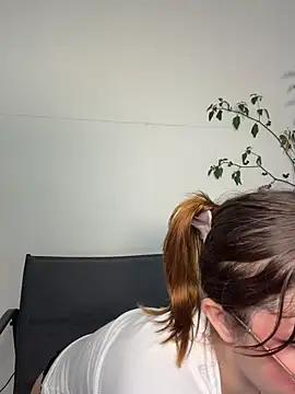 Snapshot of AliciaWhite_nt chatting on 11, 5, 2026 AliciaWhite nt online show from 11, 5, 2026