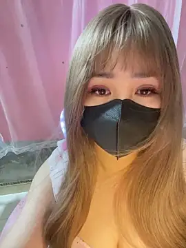 Snapshot of -Violet-t chatting on 28, 3, 2026 -Violet-t online show from 28, 3, 2026