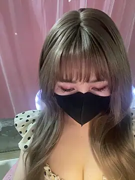 Snapshot of -Violet-t chatting on 10, 4, 2026 -Violet-t online show from 10, 4, 2026