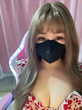 Snapshot of -Violet-t chatting on 12, 4, 2026 -Violet-t online show from 12, 4, 2026