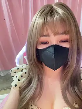 Snapshot of -Violet-t chatting on 15, 4, 2026 -Violet-t online show from 15, 4, 2026