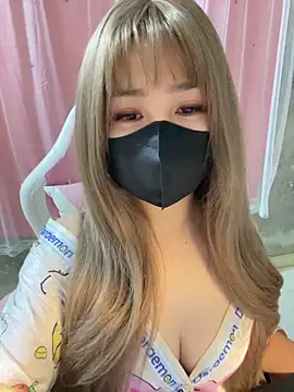 Snapshot of -Violet-t chatting on 16, 4, 2026 -Violet-t online show from 16, 4, 2026