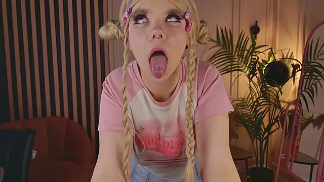 Waifu Ketrin online show from 5, 2, 2026